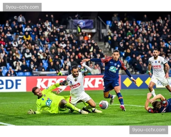 深度复盘：马赛的352阵型如何遏制了里昂的边路进攻