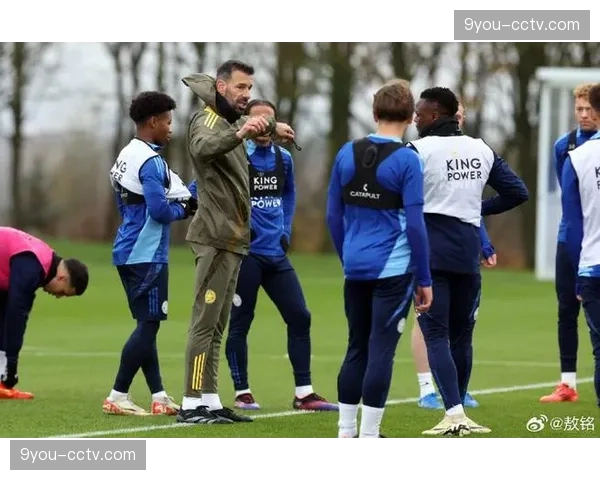 荷兰新生代教练范斯奇普签约莱斯特城，誓言带来荷式全攻全守现代版